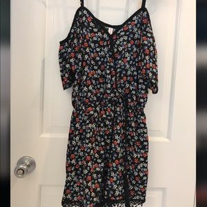 Floral Open Shoulder Romper M